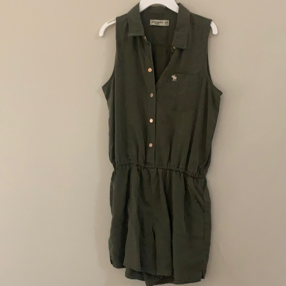 Olive Romper Abercrombie kids 15/16
